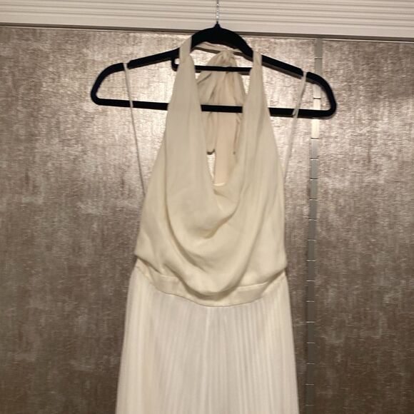 Alice+ Olivia halter neck pleated jumpsuit, size 2 - Picture 4 of 10